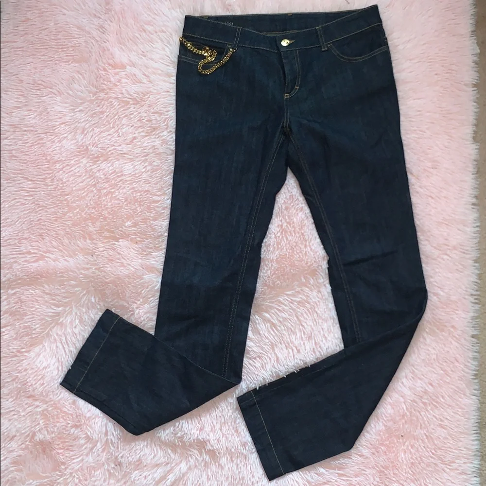 NEW Gucci Navy Blue Denim Jeans with Gold Chain and Button Accent New With Tags - Picture 4 of 15